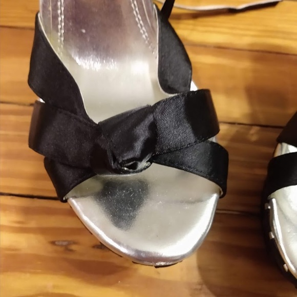 Baker's Dress Sandals Size 7 - Picture 2 of 7